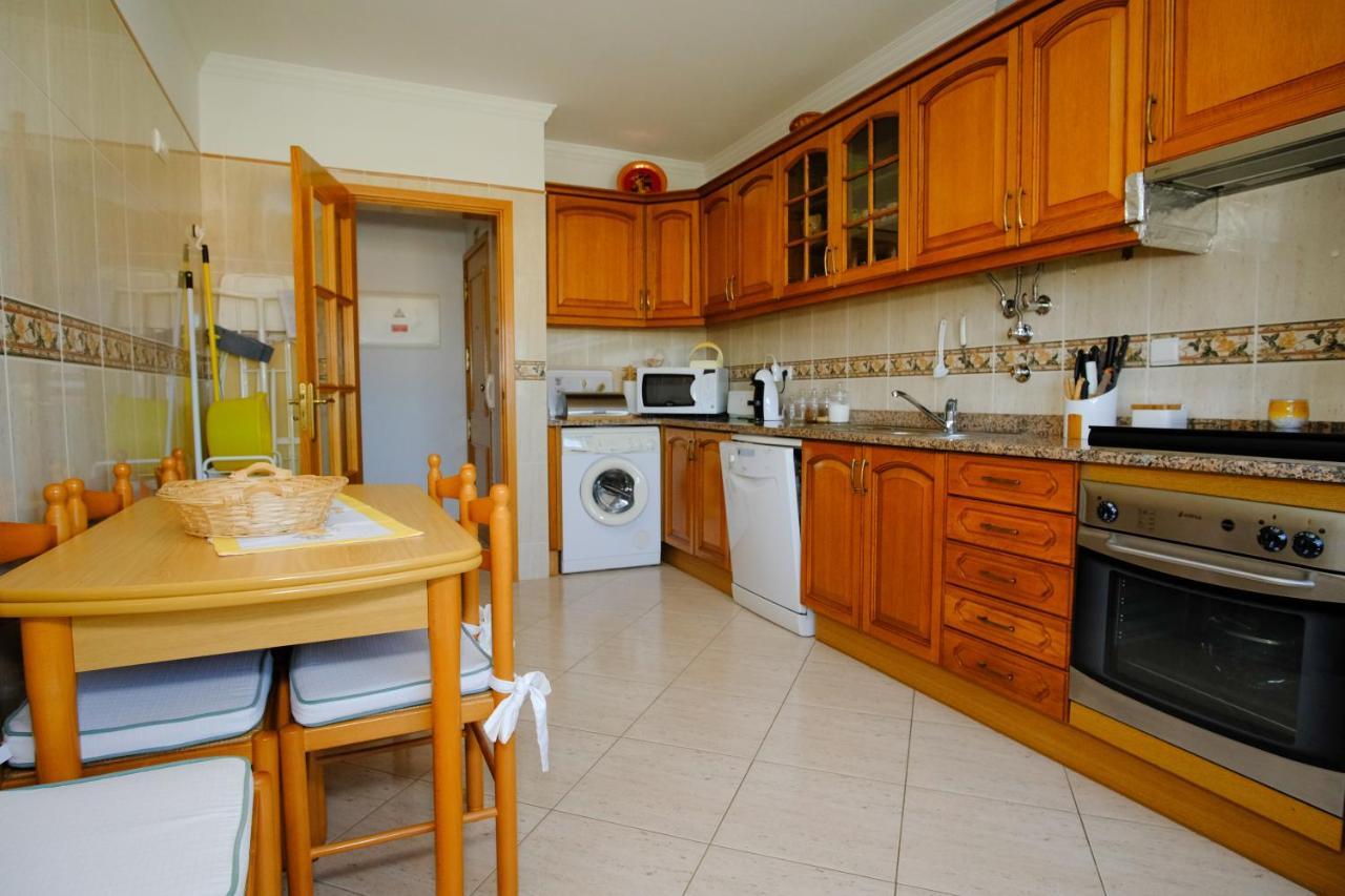 Apartamento T2 Em Condominio Fechado. 阿尔布费拉 外观 照片