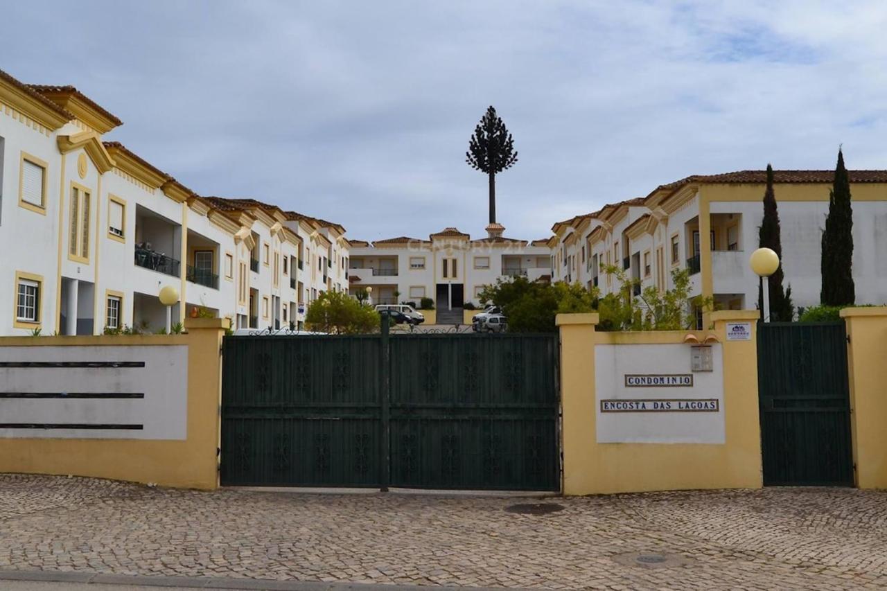Apartamento T2 Em Condominio Fechado. 阿尔布费拉 外观 照片