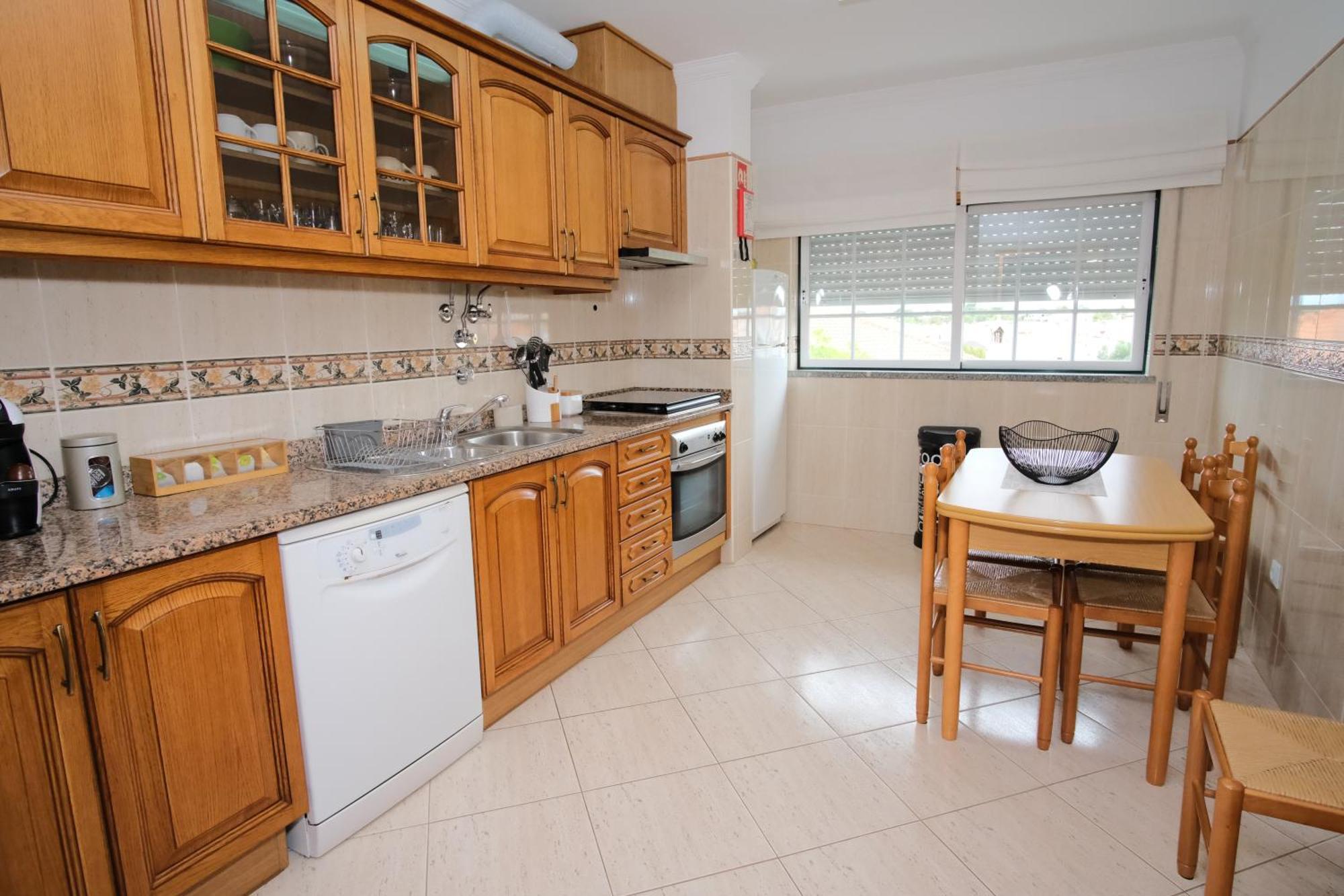Apartamento T2 Em Condominio Fechado. 阿尔布费拉 外观 照片